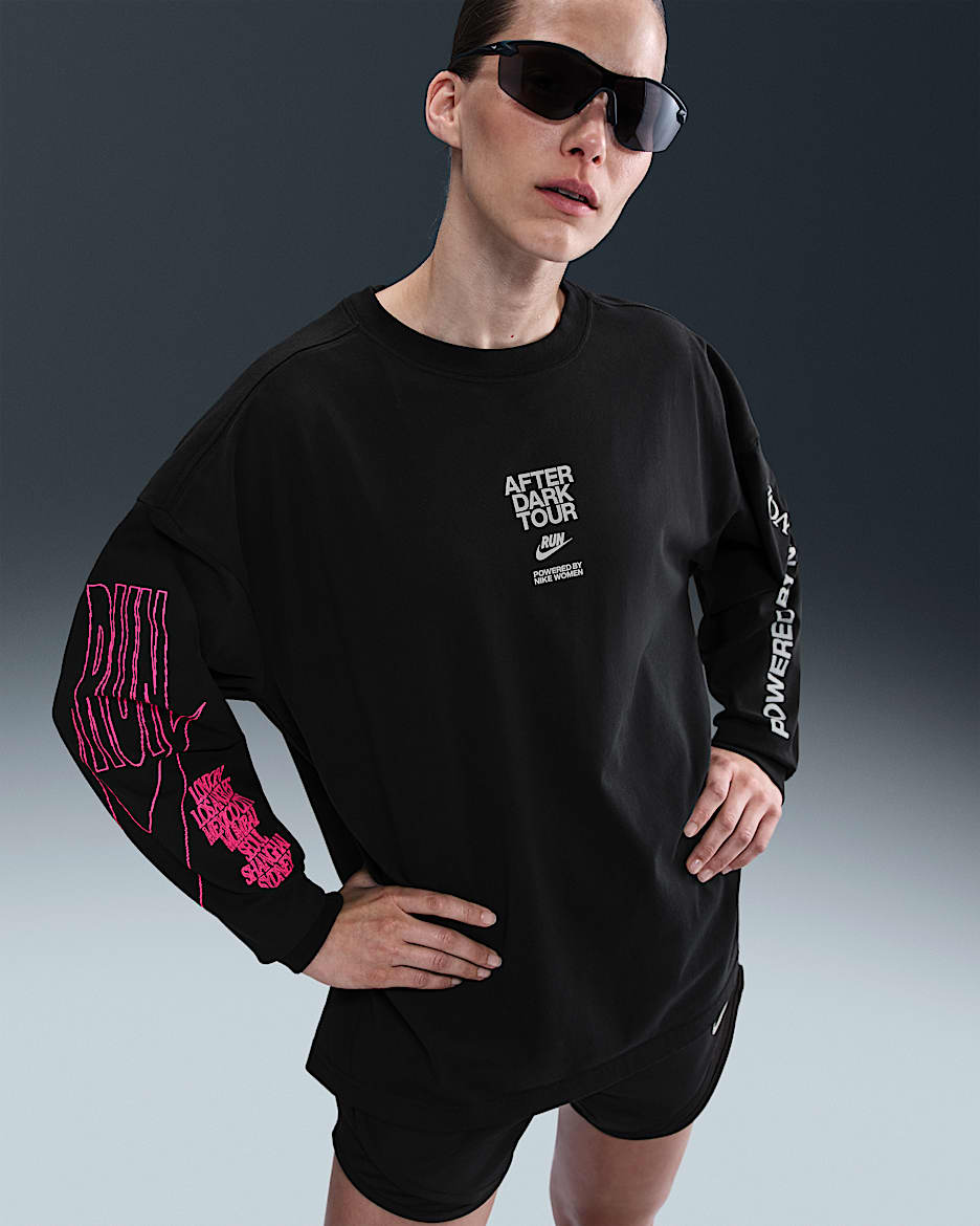 Nike Women's Oversized Long-Sleeve Graphic T-Shirt - Black