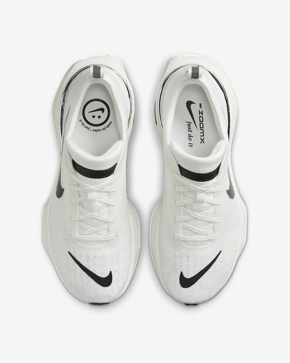 Tenis de correr en pavimento para mujer Nike Invincible 3 - Blanco cumbre/Vela/Leche de coco/Negro