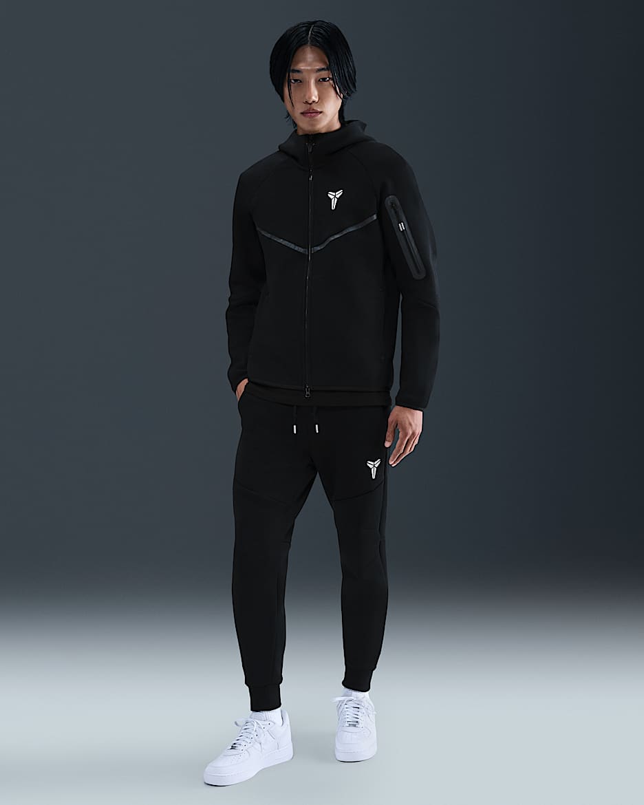 Kobe Men's Tech Fleece Joggers - Black/White