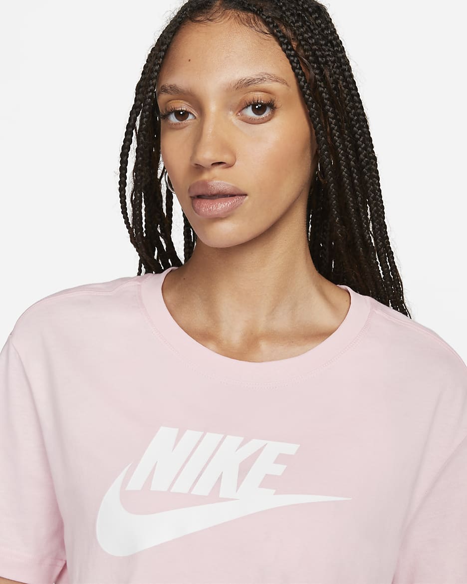 Playera cropped con logotipo para mujer Nike Sportswear Essential - Rosa suave medio/Blanco