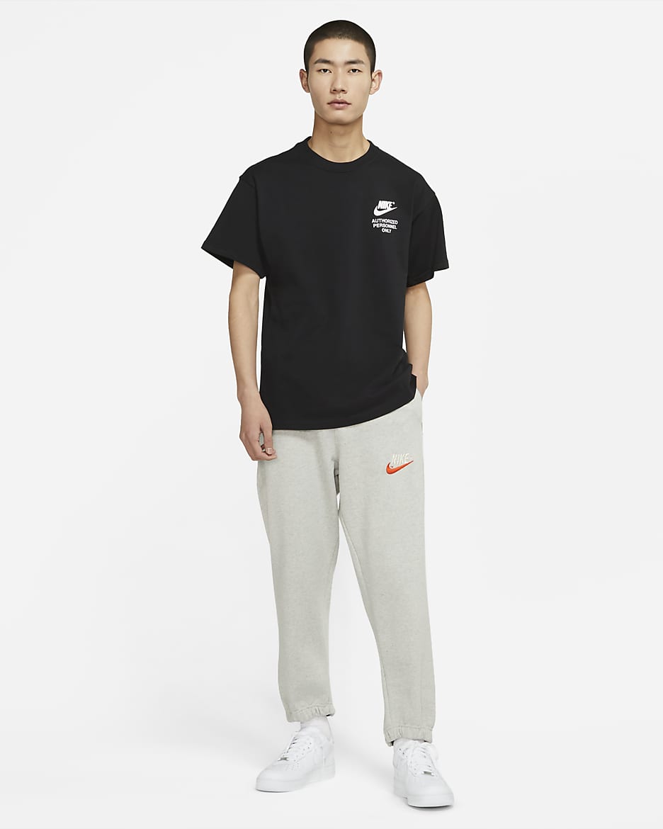 Nike Sportswear Men's T-Shirt - Black