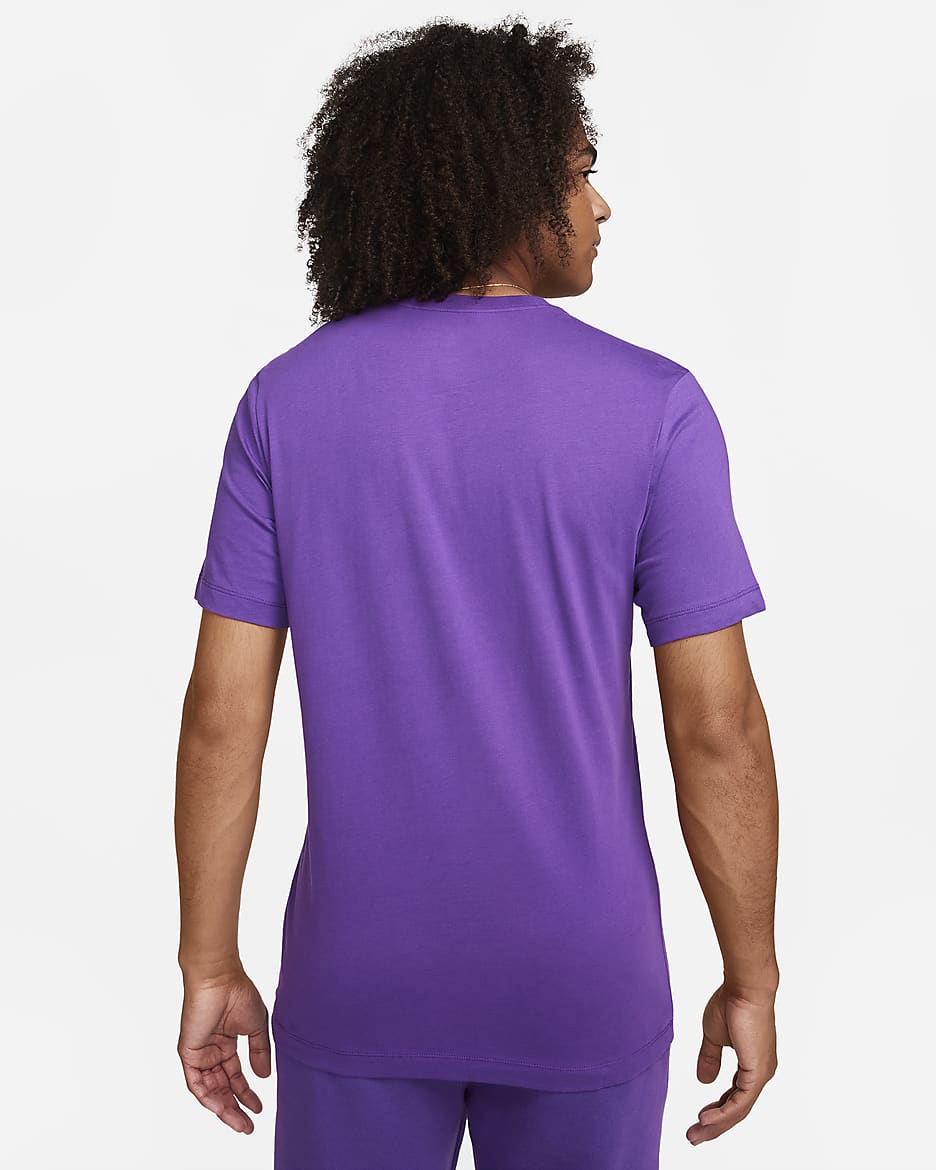 Nike Sportswear Men's T-Shirt - Purple Cosmos