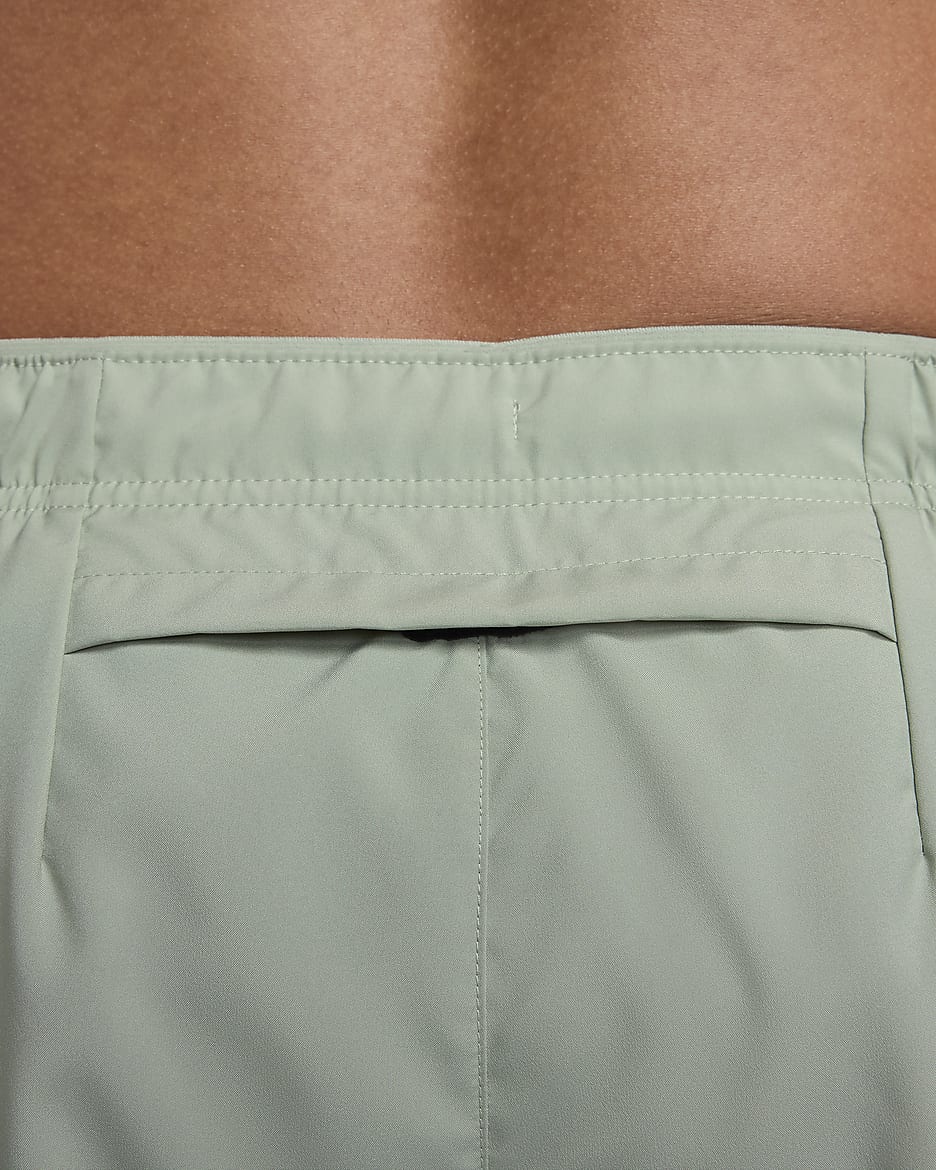 Nike Challenger Dri-FIT-Laufshorts mit Futter für Herren (ca. 12,5 cm) - Jade Horizon/Medium Olive/Schwarz