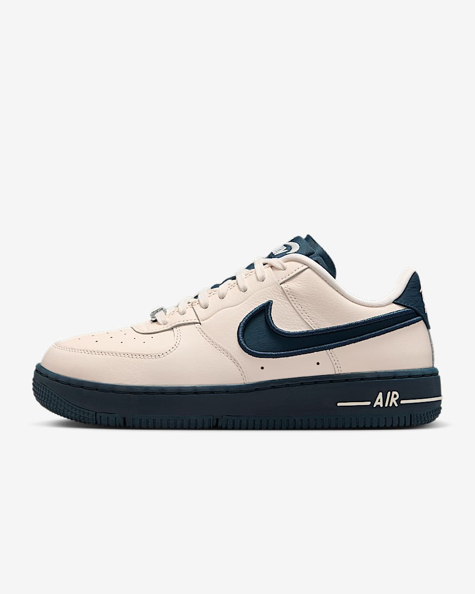 Tenis para mujer Nike Air Force 1 Dance - Marfil pálido/Plata/Azul marino militar