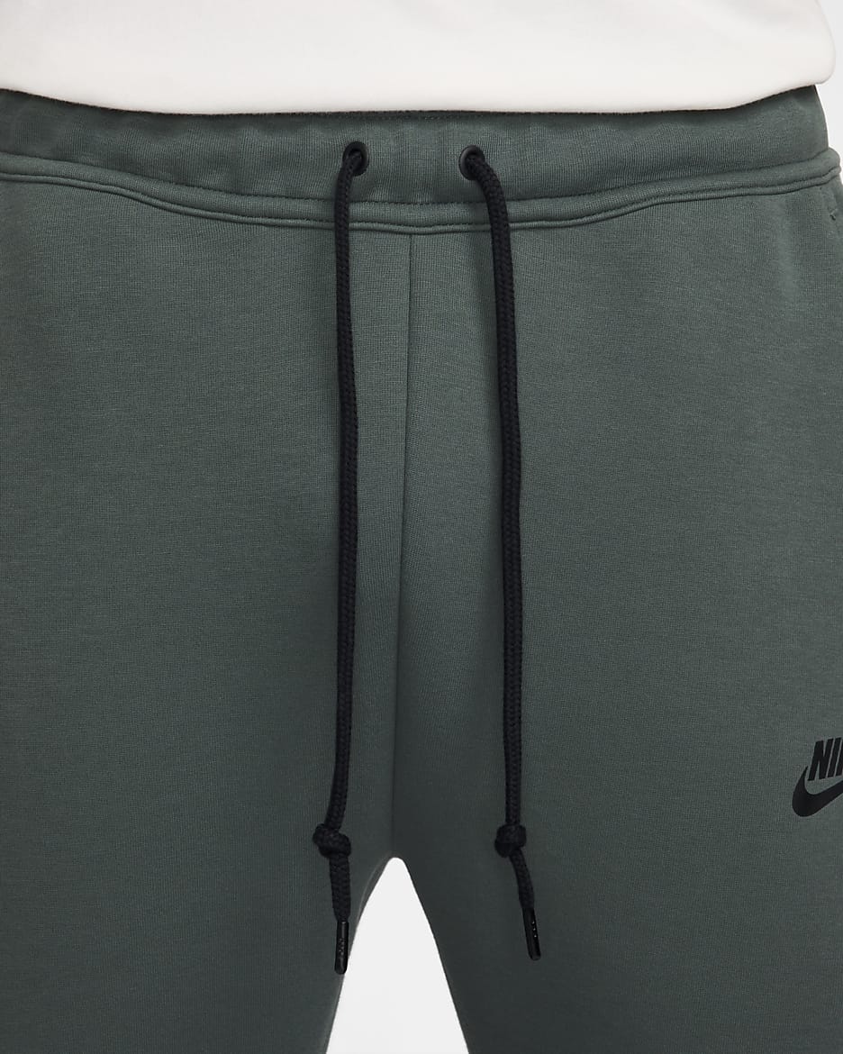 Joggers para hombre Nike Sportswear Tech Fleece - Verde vintage/Negro