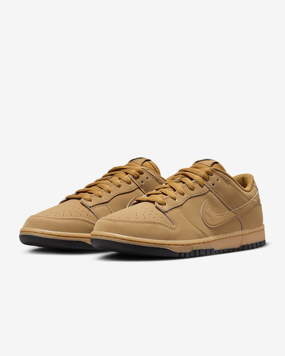 Nike Dunk Low Retro SE Men's Shoes - Wheat/Gum Yellow/Black/Wheat