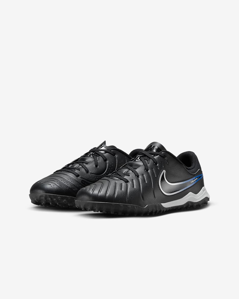 Nike Jr. Tiempo Legend 10 Academy Low Top Turf-Fußballschuh für jüngere/ältere Kinder - Schwarz/Hyper Royal/Chrome