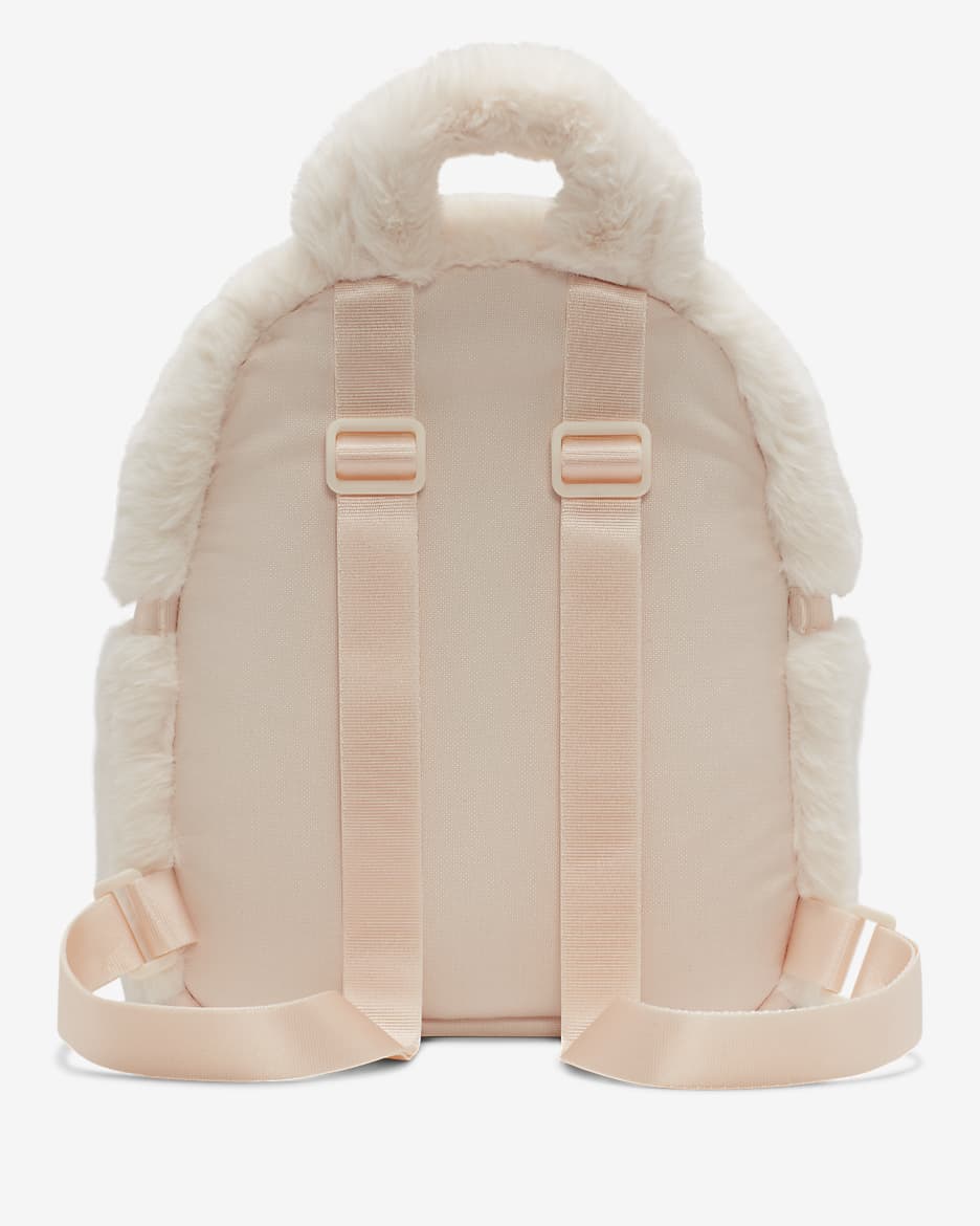 Nike Sportswear Futura 365 Faux Fur Mini-Rucksack aus Kunstpelz (6 l) - Guava Ice/Guava Ice/Schwarz