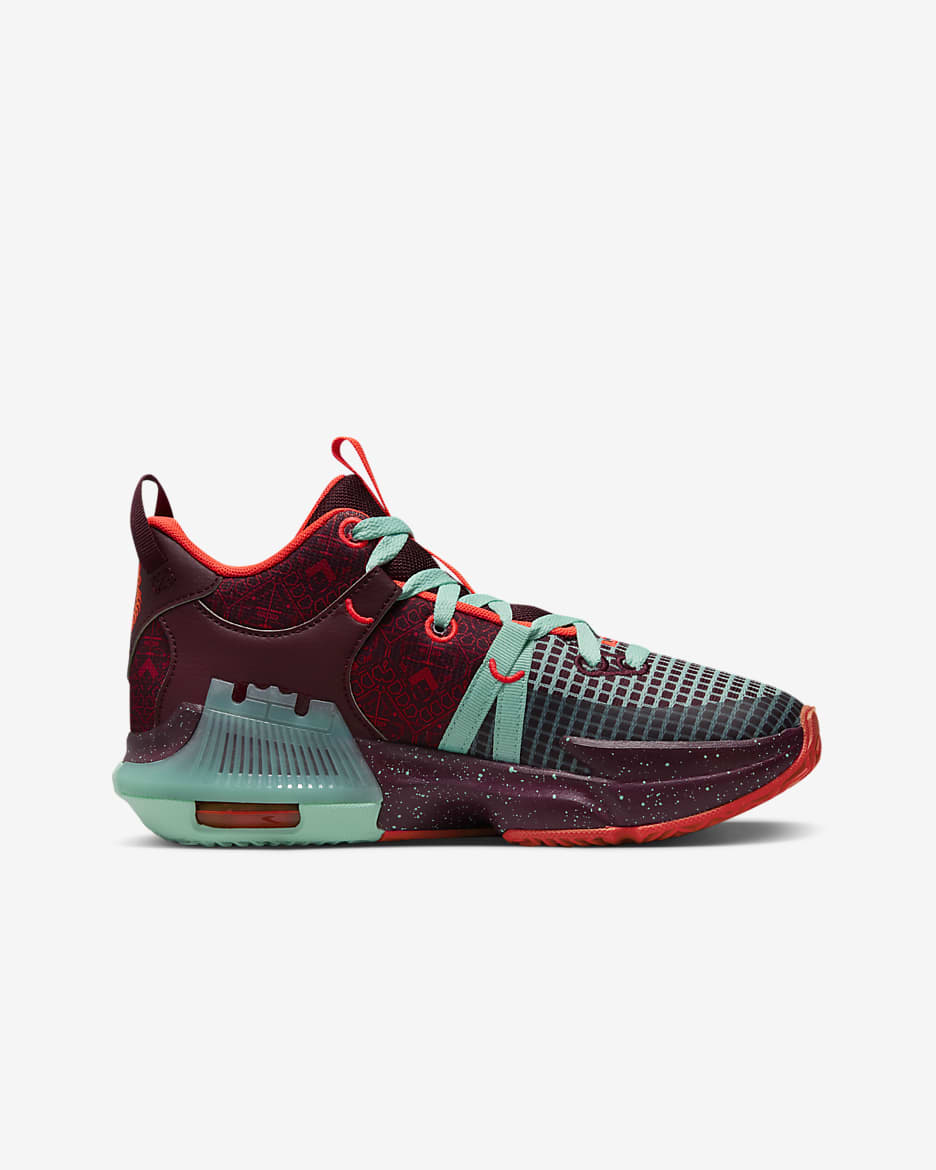 LeBron Witness 7 SE Older Kids' Shoes - Night Maroon/Emerald Rise/Black/Bright Crimson