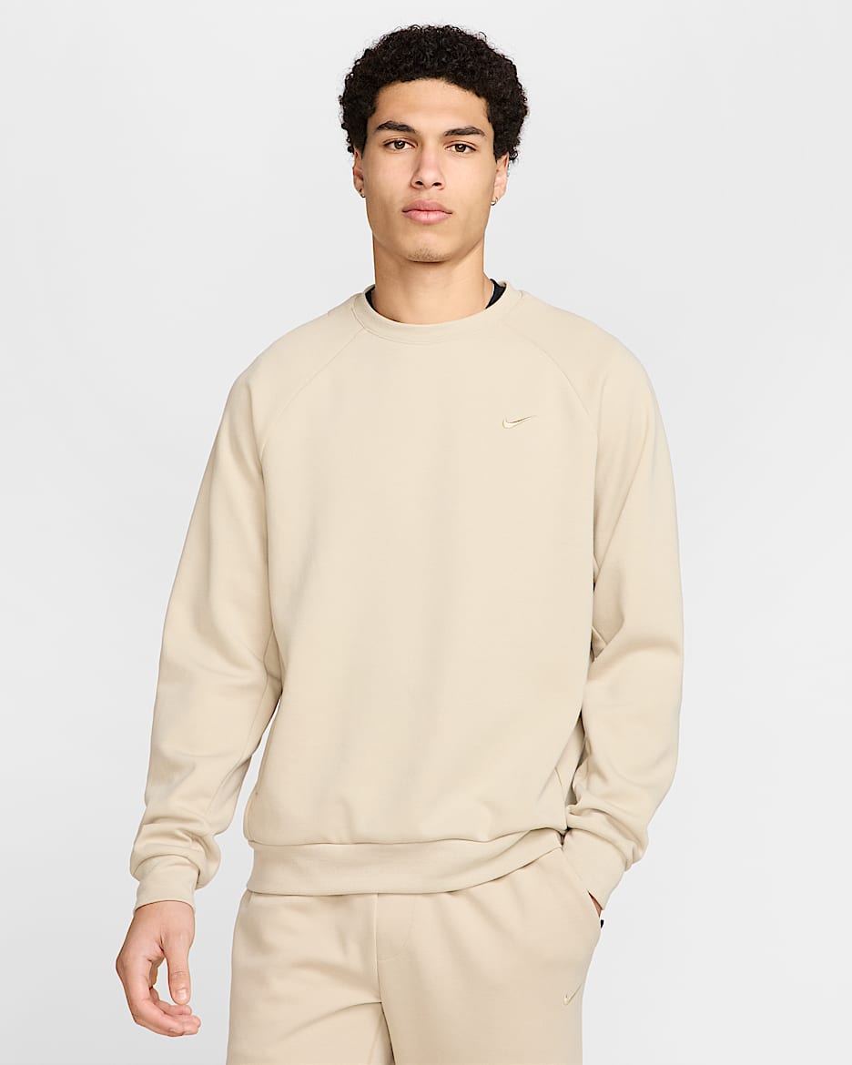 Sudadera de cuello redondo de alto rendimiento Dri-FIT con protección UV para hombre Nike Primary Fleece - Caqui desierto/Caqui desierto