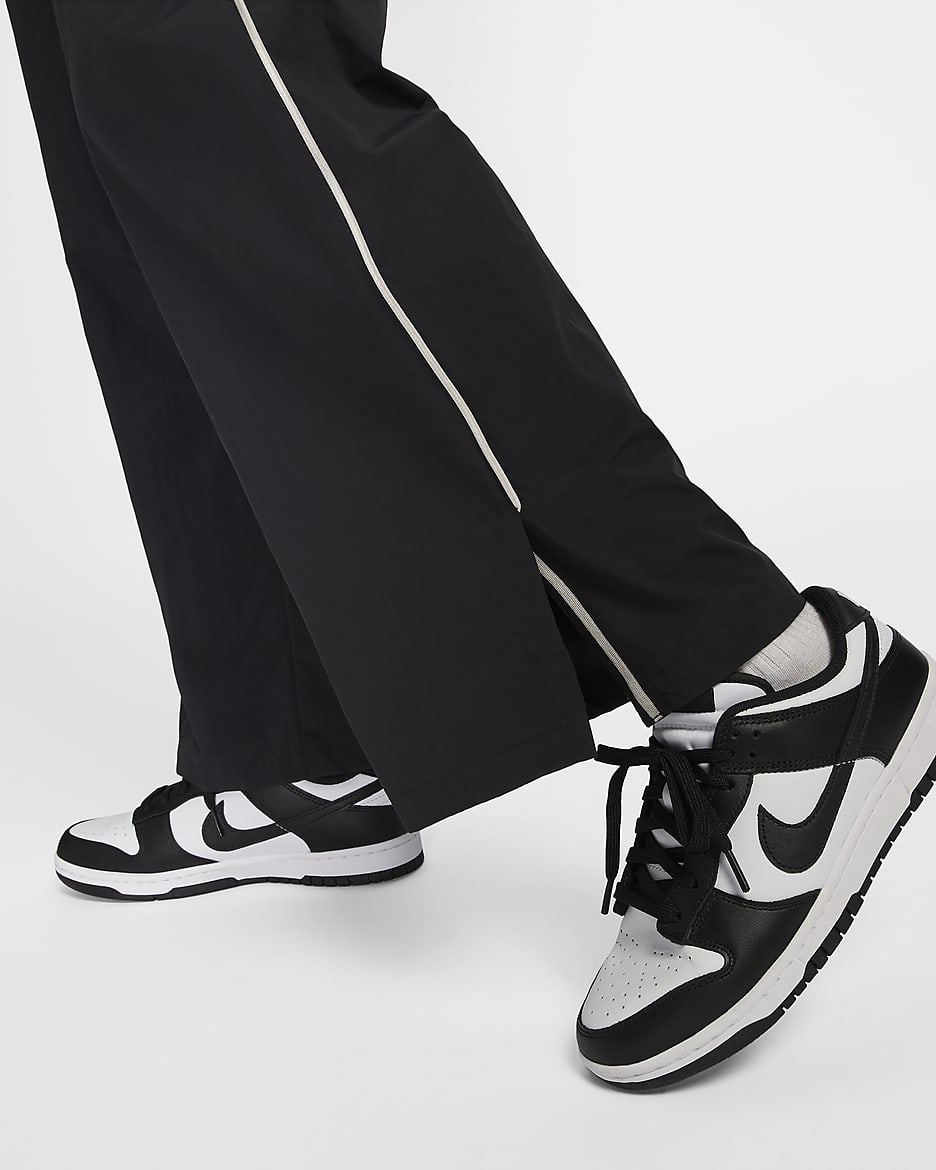 Nike Sportswear 系列女款中腰 Repel 不對稱長褲 - 黑色/Light Iron Ore/白色