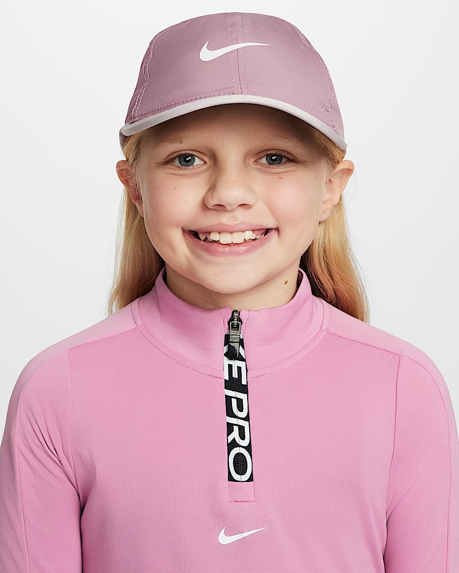 Nike Dri-FIT Club Gorra ligera desestructurada para niños - Polvo ciruela/Violeta platino/Blanco