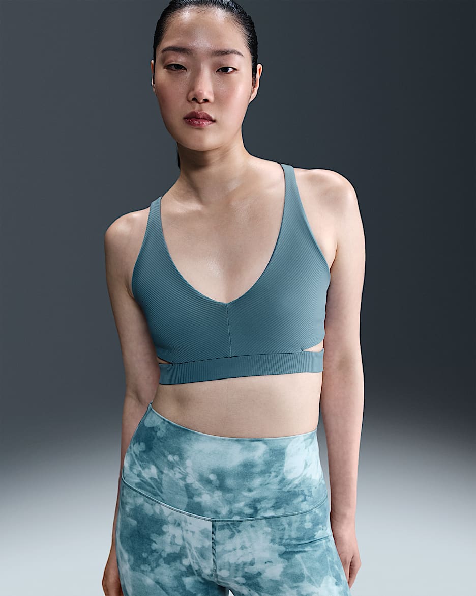 Nike Zenvy Rib Sujetador deportivo de sujeción ligera con almohadilla - Mujer - Smokey Blue/Blanco