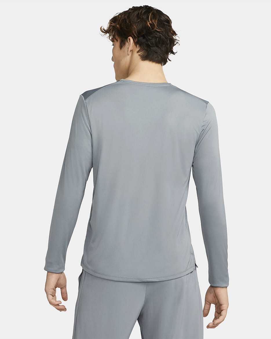 Nike Dri-FIT Miler Men's Long-Sleeve Running Top - Smoke Grey