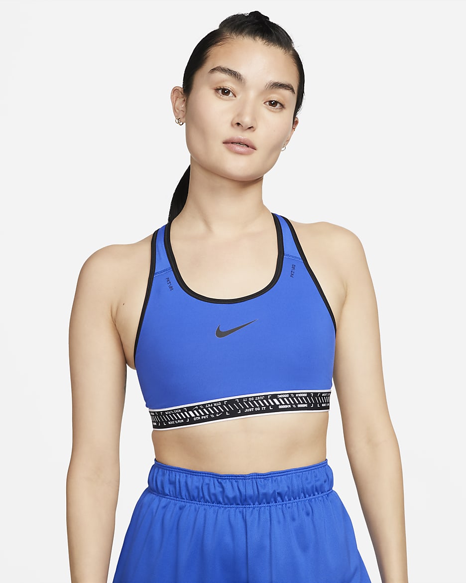 Nike Swoosh On The Run 女款中度支撐型輕量內裡口袋運動內衣 - Hyper Royal/黑色/白色/黑色