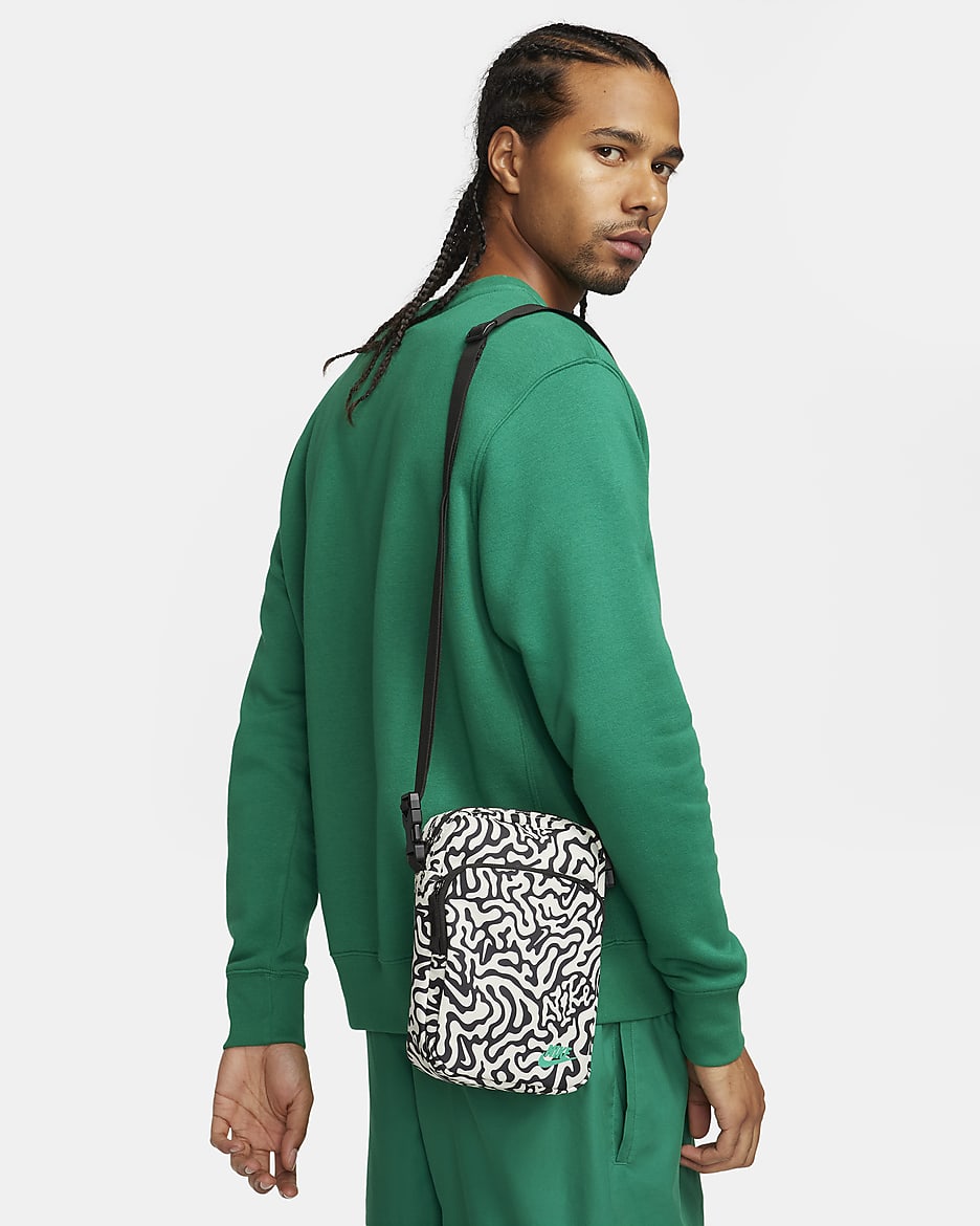 Nike Heritage Cross-Body Bag (4L) - Black/Coconut Milk/Stadium Green