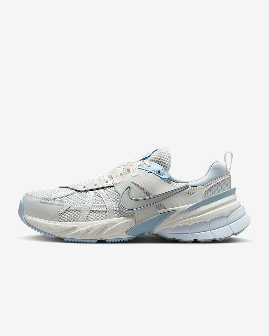Nike V2K Run Women's Shoes - Platinum Tint/Summit White/Light Smoke Grey/Platinum Tint