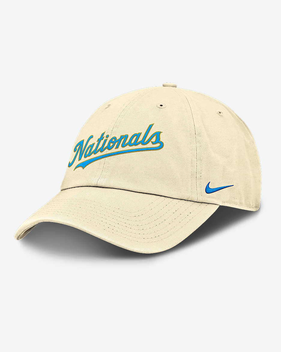 Gorra ajustable Nike de la MLB para hombre Washington Nationals Club - Leche de coco