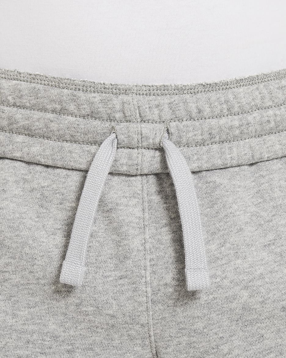 Nike Sportswear Club Fleece French-Terry-Shorts für ältere Kinder (erweiterte Größen) - Dark Grey Heather/Base Grey/Weiß