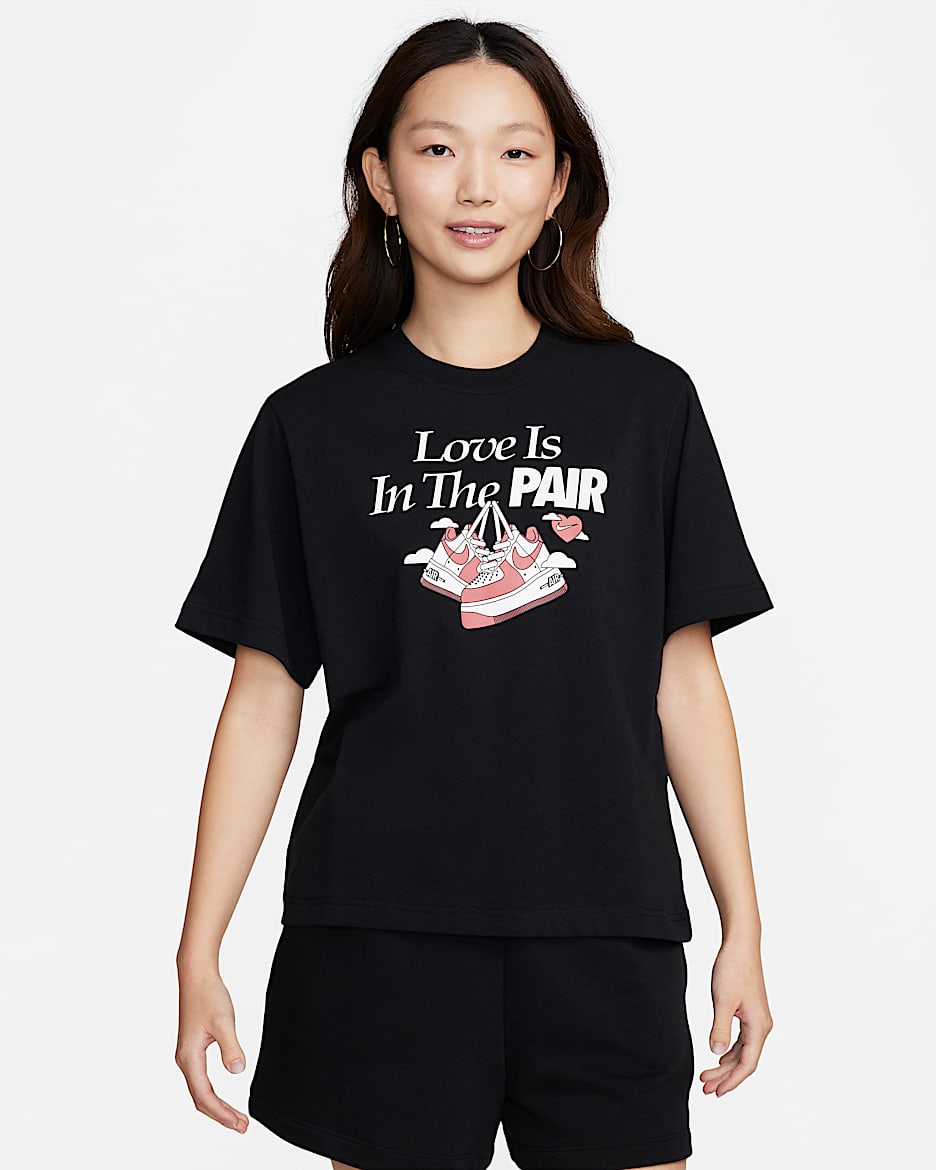 Nike Sportswear Women's Boxy T-Shirt - Black/White/Adobe