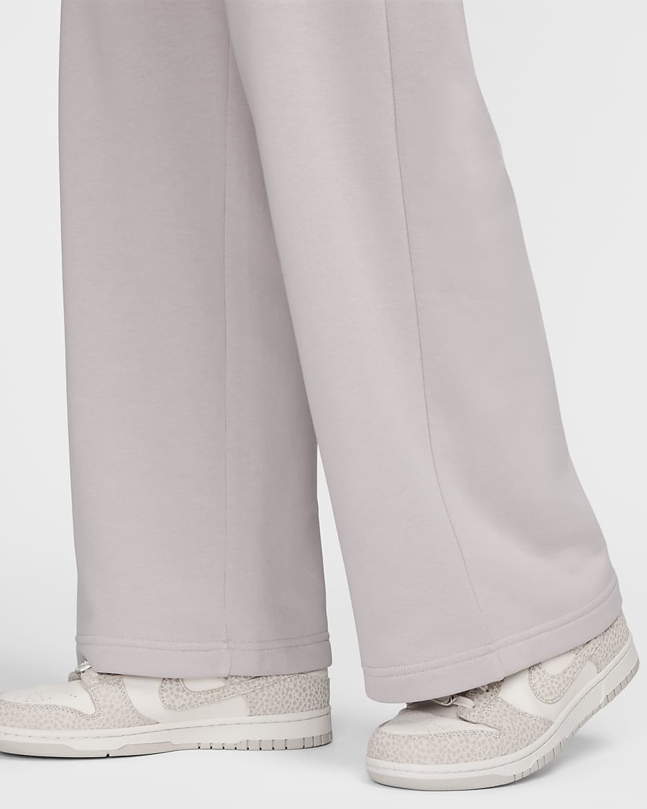 Nike Sportswear Club Fleece Women's Mid-Rise Wide-Leg Tracksuit Bottoms - Platinum Violet/White