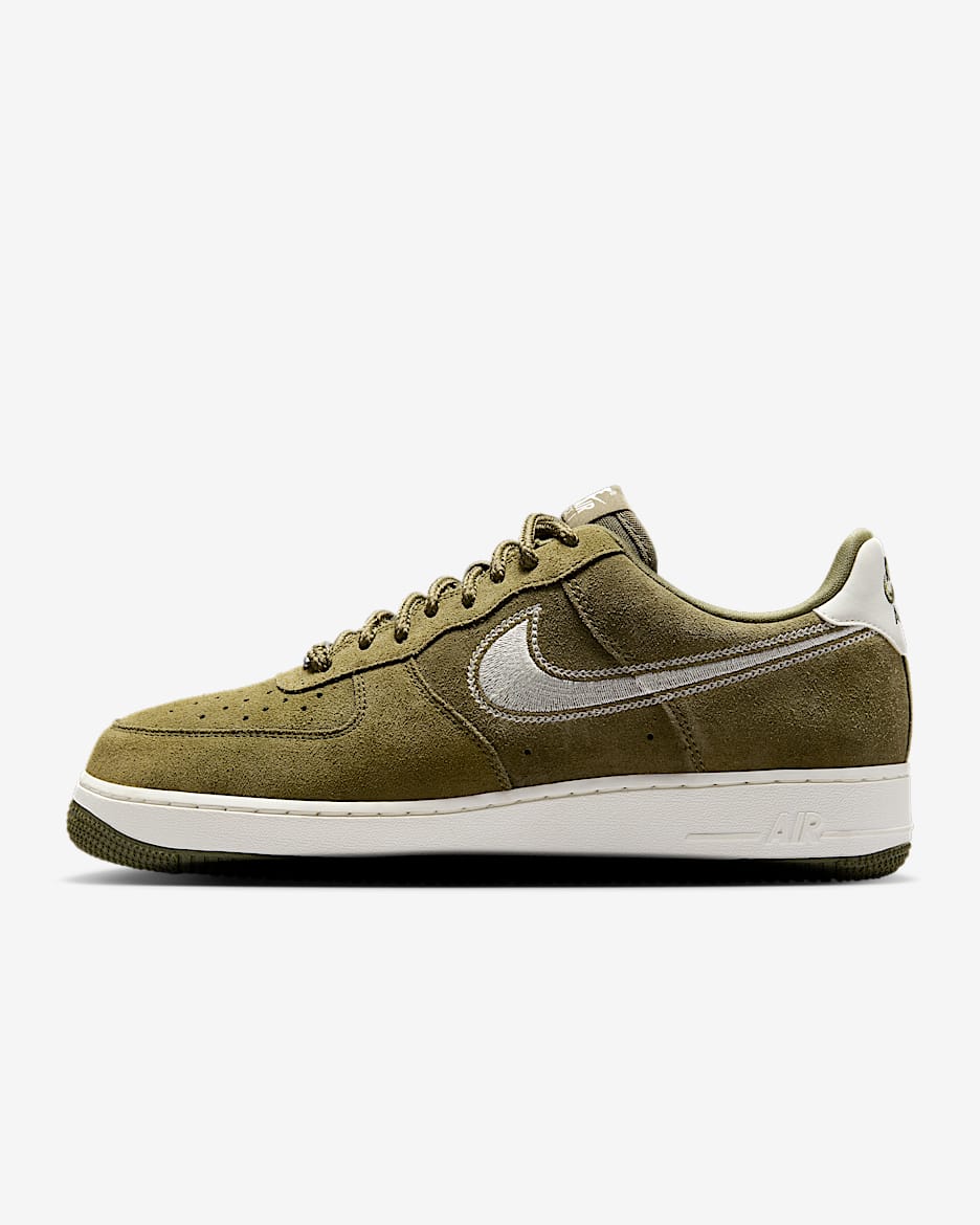 Tenis para hombre Nike Air Force 1 '07 LV8 - Oliva medio/Vela