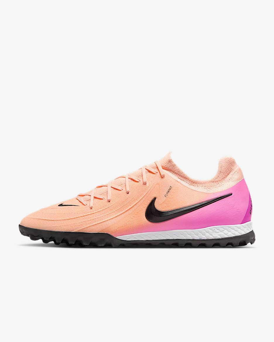 Tacos de fútbol TF de corte low Nike Phantom GX 2 Pro - Tinte carmesí/Avalancha rosa/Negro