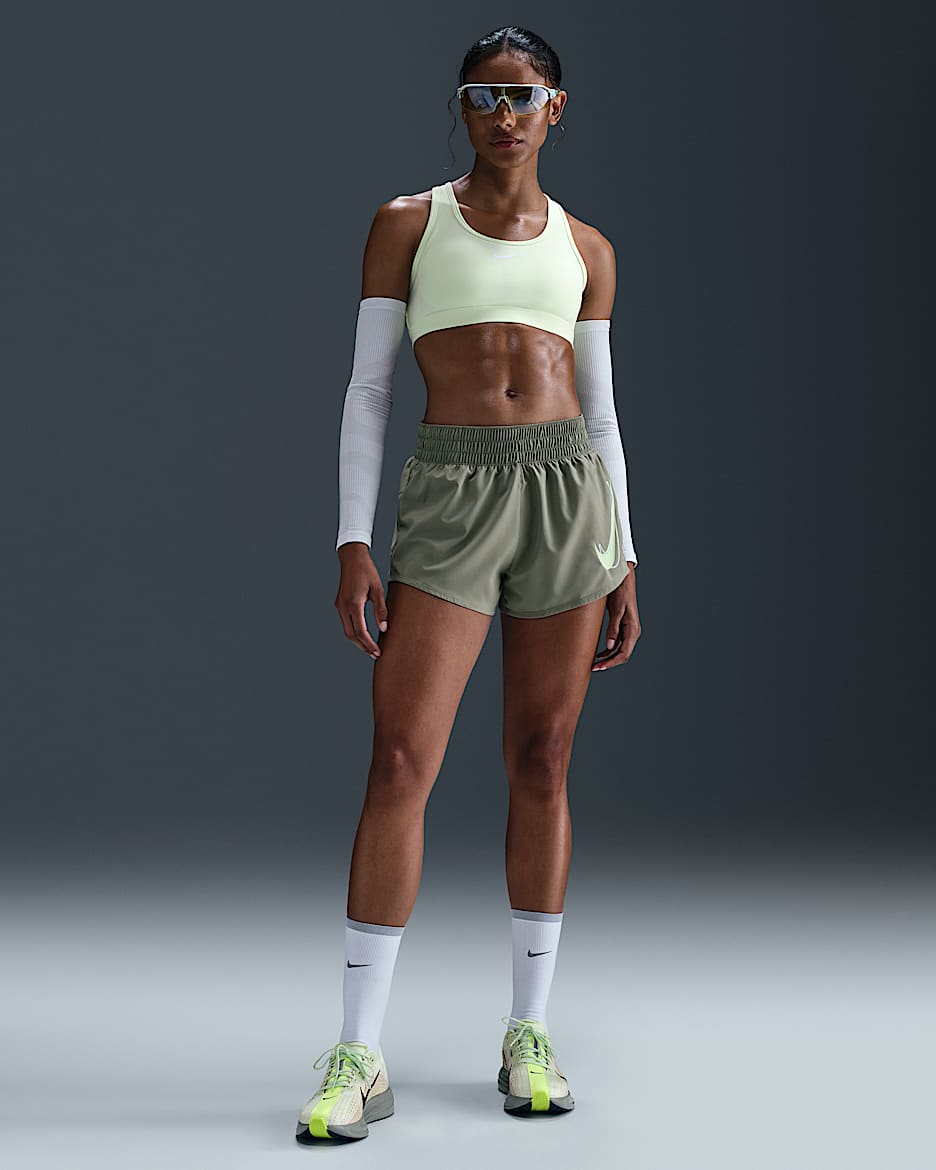 Short de running taille mi-haute avec sous-short intégré Dri-FIT Nike One pour femme - Oil Green