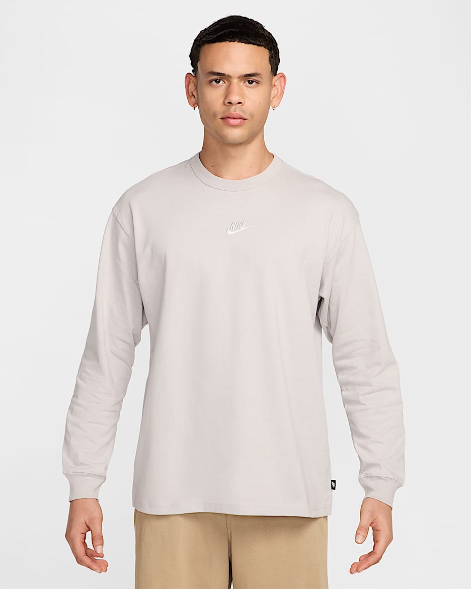 Playera de manga larga para hombre Nike Sportswear Premium Essentials - Mena de hierro claro