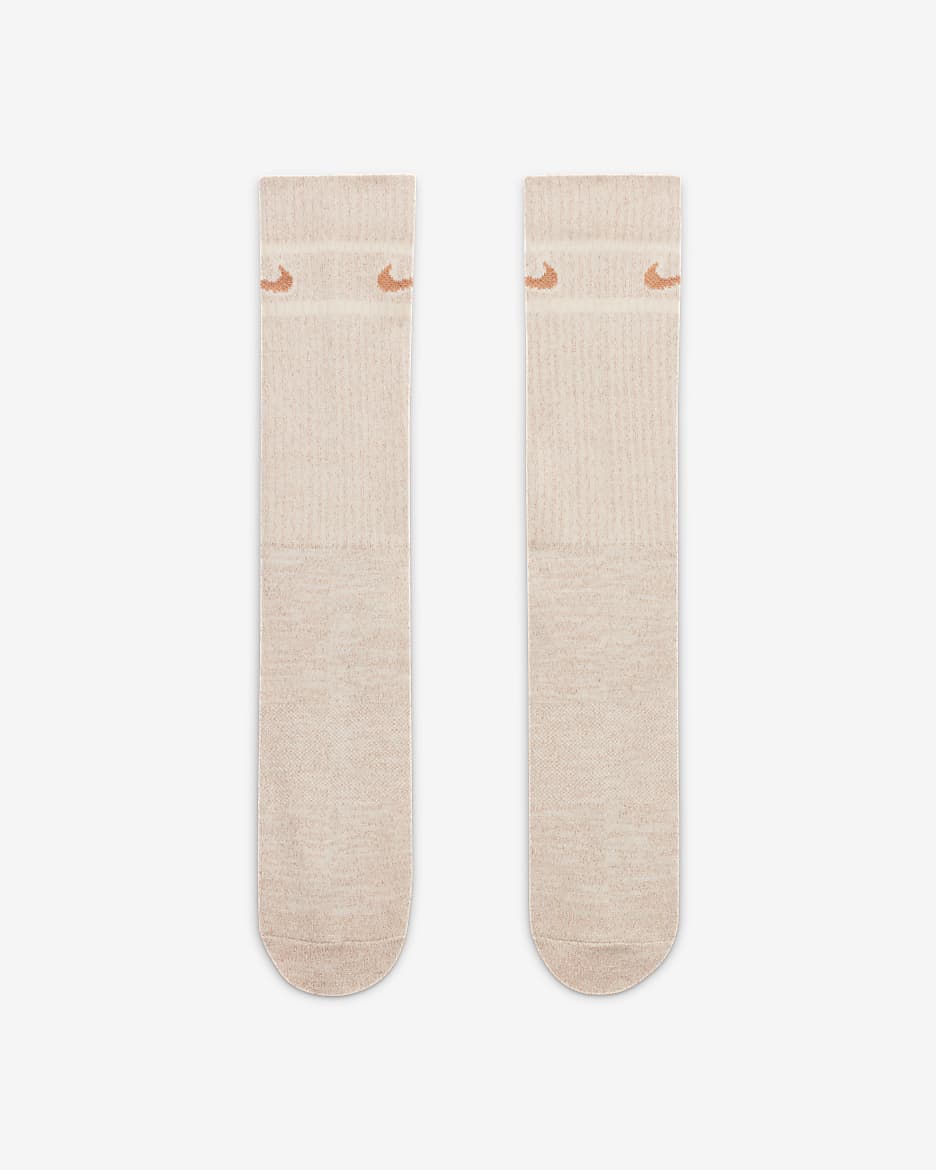 Chaussettes mi-mollet métallisées Nike Everyday Essential (1 paire) - Guava Ice/Metallic Copper/Amber Brown