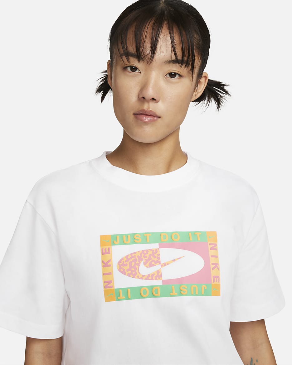 Nike Sportswear Women's T-Shirt - White