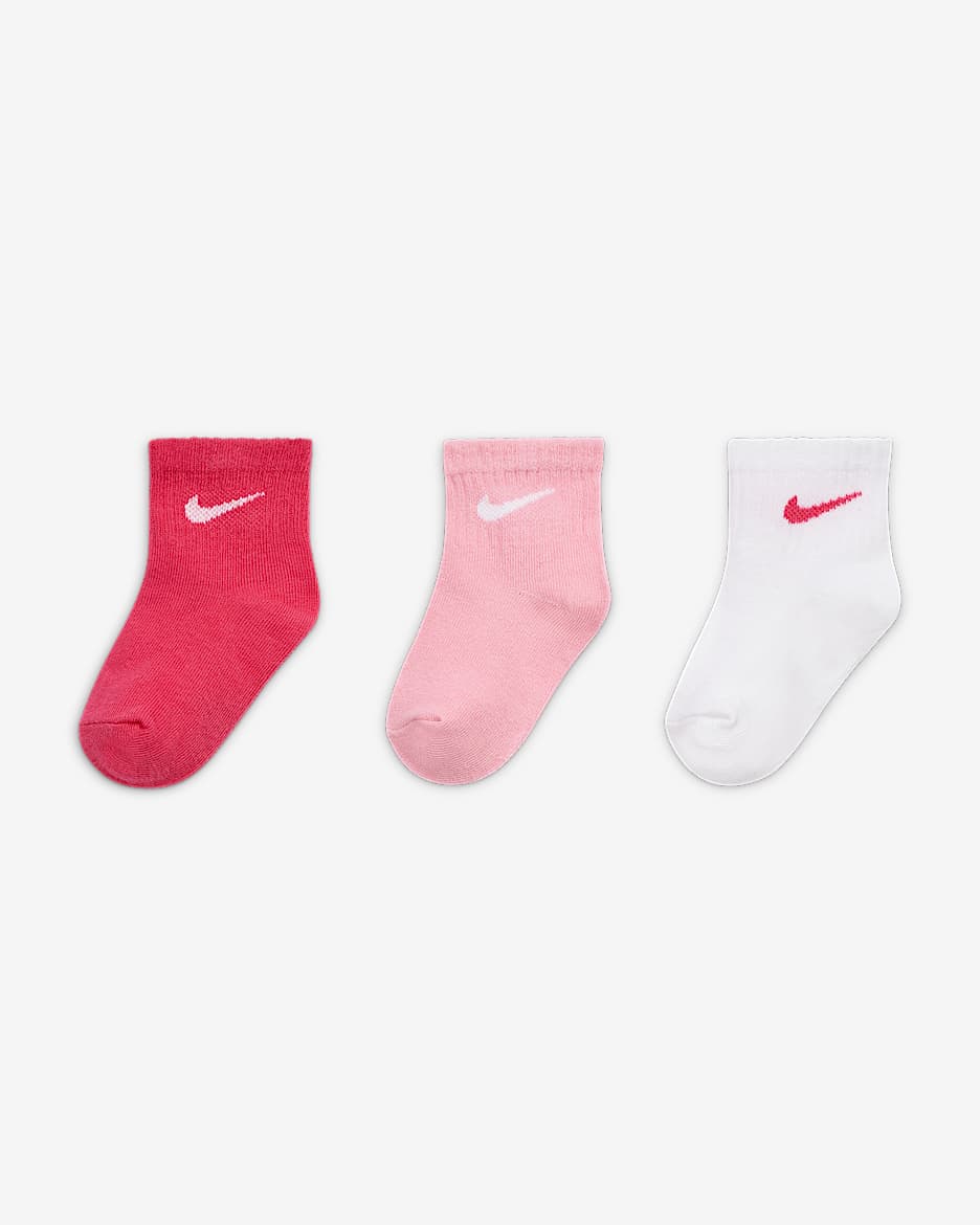 Socquettes anti-dérapantes à logo Swoosh Nike pour tout-petit (3 paires) - Multicolore/Hyper Pink