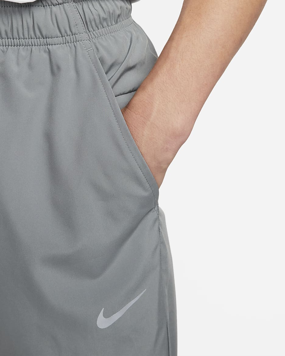 Nike Form Men's Dri-FIT Open-Hem Versatile Pants - Smoke Grey/Black