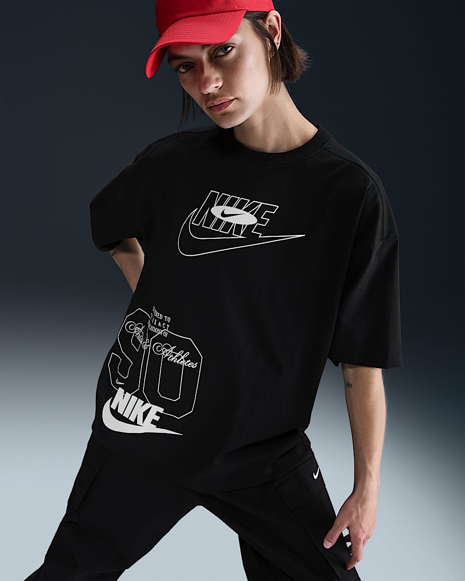 Nike Sportswear Women's Oversized T-Shirt - Black