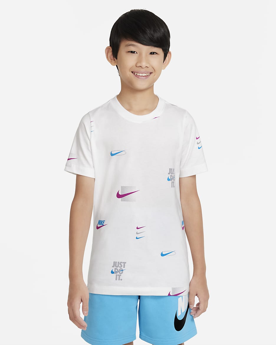 Nike Sportswear Big Kids' (Boys') T-Shirt - White