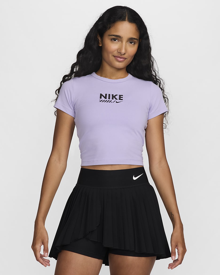 Nike Sportswear Women's Cropped T-Shirt - Hydrangeas