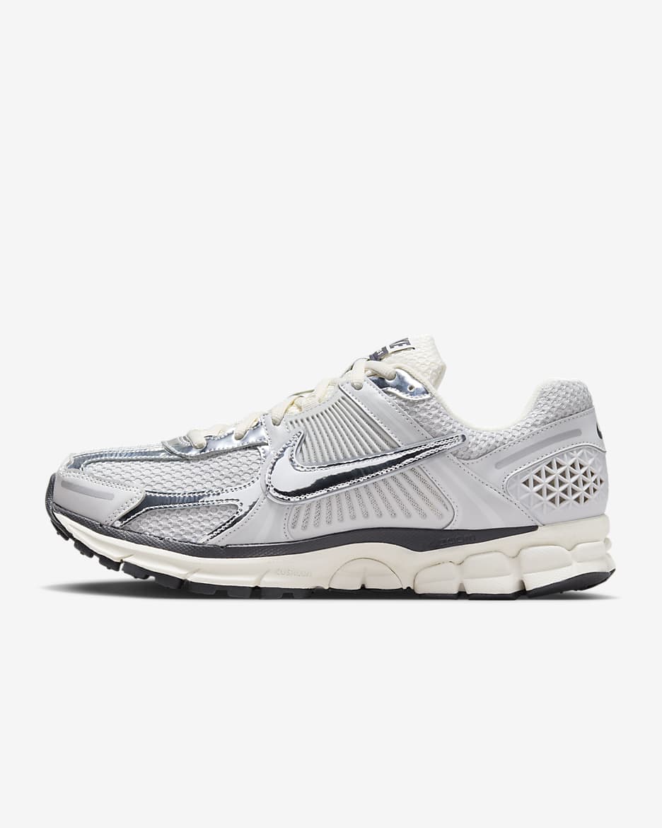 Nike Zoom Vomero 5 Men's Shoes - Photon Dust/Gridiron/Sail/Chrome