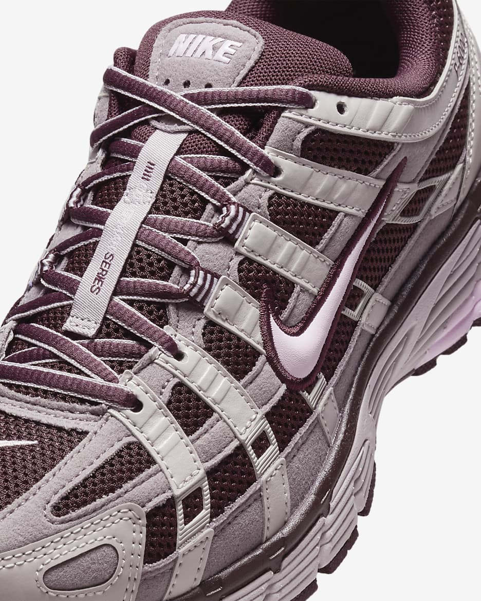 Nike P-6000 damesschoenen - Burgundy Crush/Taupe Grey/Platinum Violet/Pink Foam