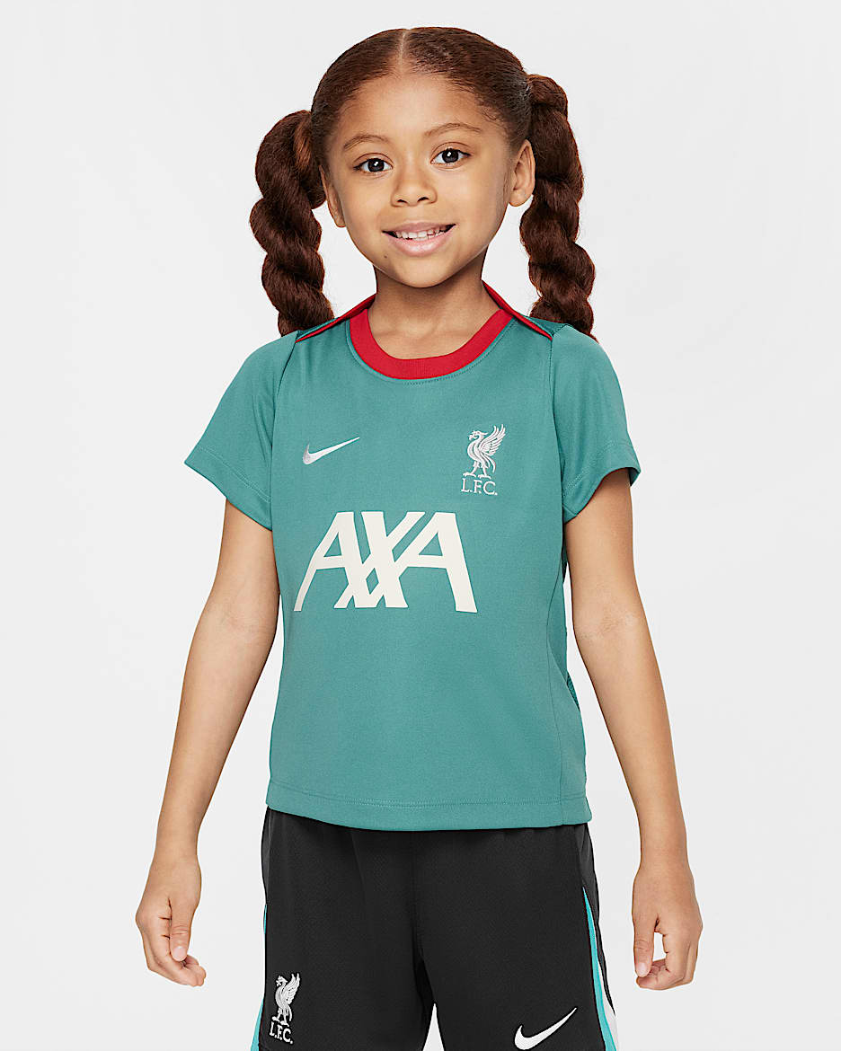Liverpool FC Academy Pro Camiseta de fútbol de manga corta Nike Dri-FIT - Niño/a pequeño/a - Bicoastal/Gym Red/Light Orewood Brown/Light Orewood Brown