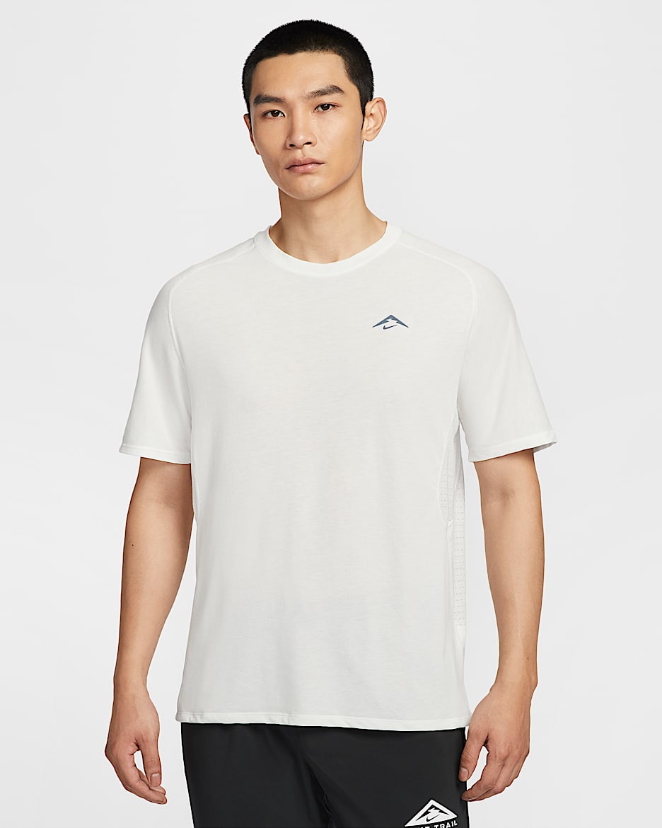 เสื้อวิ่งแขนสั้นผู้ชาย Dri-FIT ADV Nike Solar Chase - Summit White/ดำ