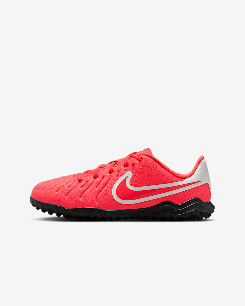 Tacos de fútbol para pasto sintético (Turf) de corte low para niños de preescolar y grandes Nike Jr. Tiempo Legend 10 Club - Lava cálido/Blanco