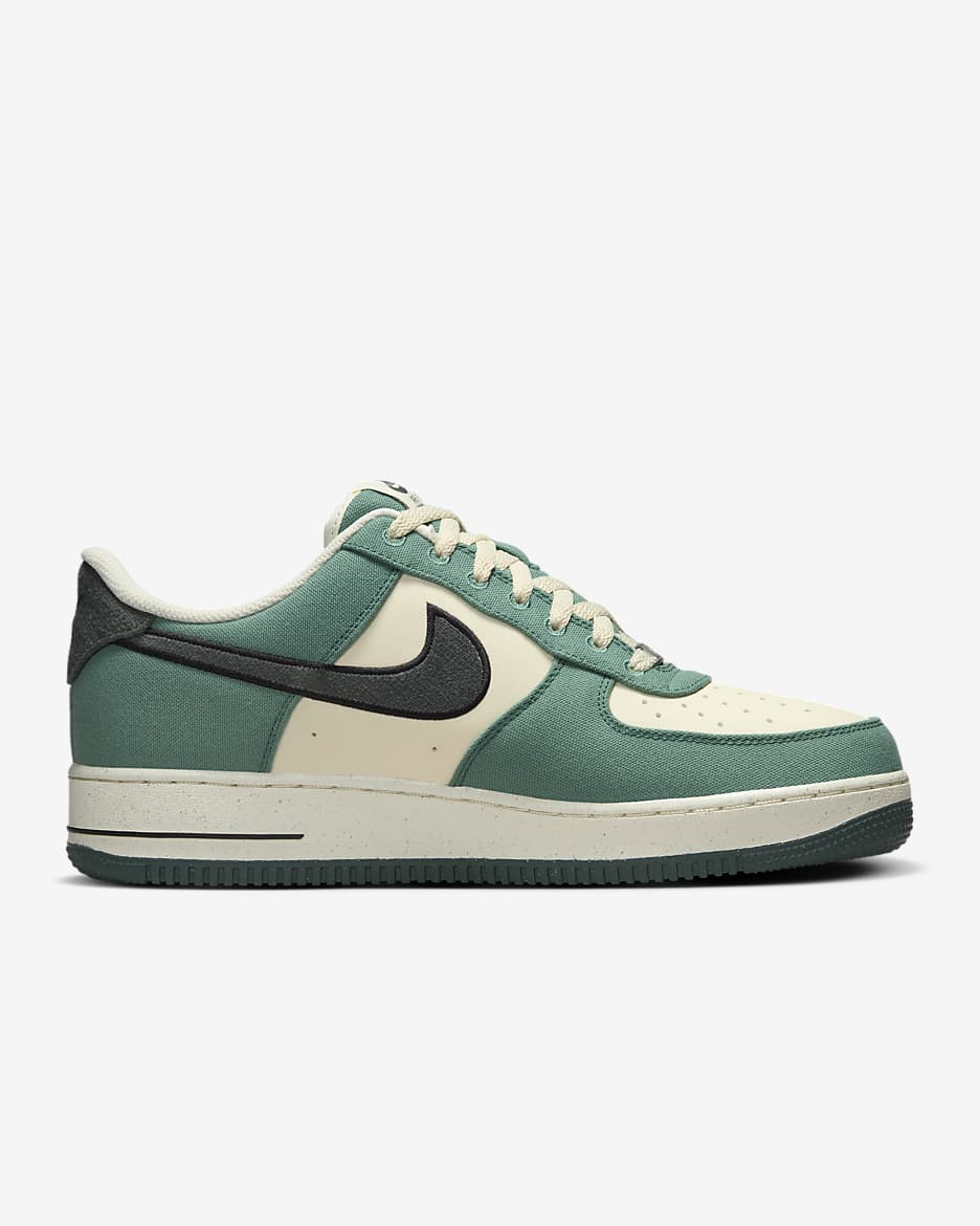 Nike Air Force 1 '07 LV8 男鞋 - Coconut Milk/Bicoastal/黑色/Vintage Green