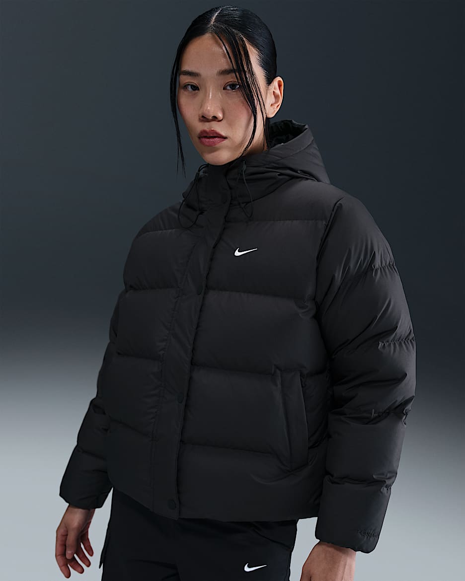 나이키 스포츠웨어 메트로 여성 써마 핏 루즈 핏 후드 패딩 재킷 - 블랙/화이트