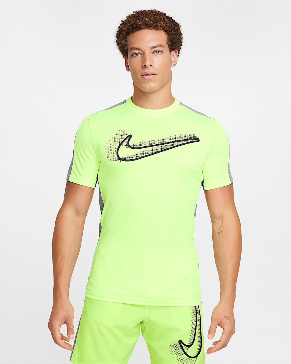 Playera de fútbol de manga corta Dri-FIT para hombre Nike Academy - Volt/Gris azulado/Negro