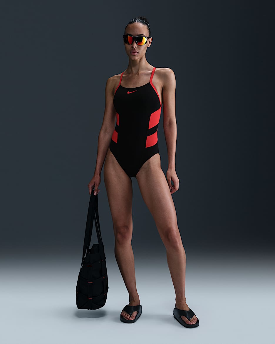 Traje de baño de una pieza con espalda deportiva para mujer Nike Swim HydraStrong Vex Color-Block - Rojo universitario/Negro/Rojo universitario
