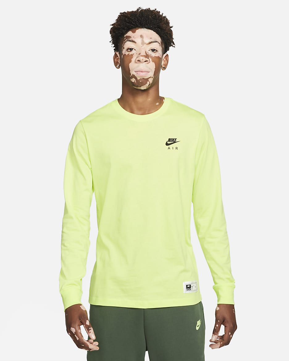 Nike Sportswear Men's Long-Sleeve T-Shirt - Light Lemon Twist