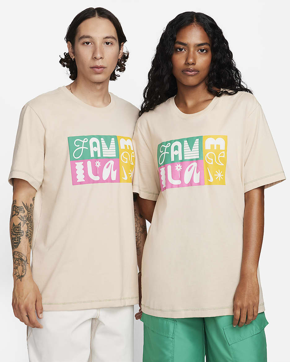 Nike Sportswear Familia Men's T-Shirt - Sanddrift