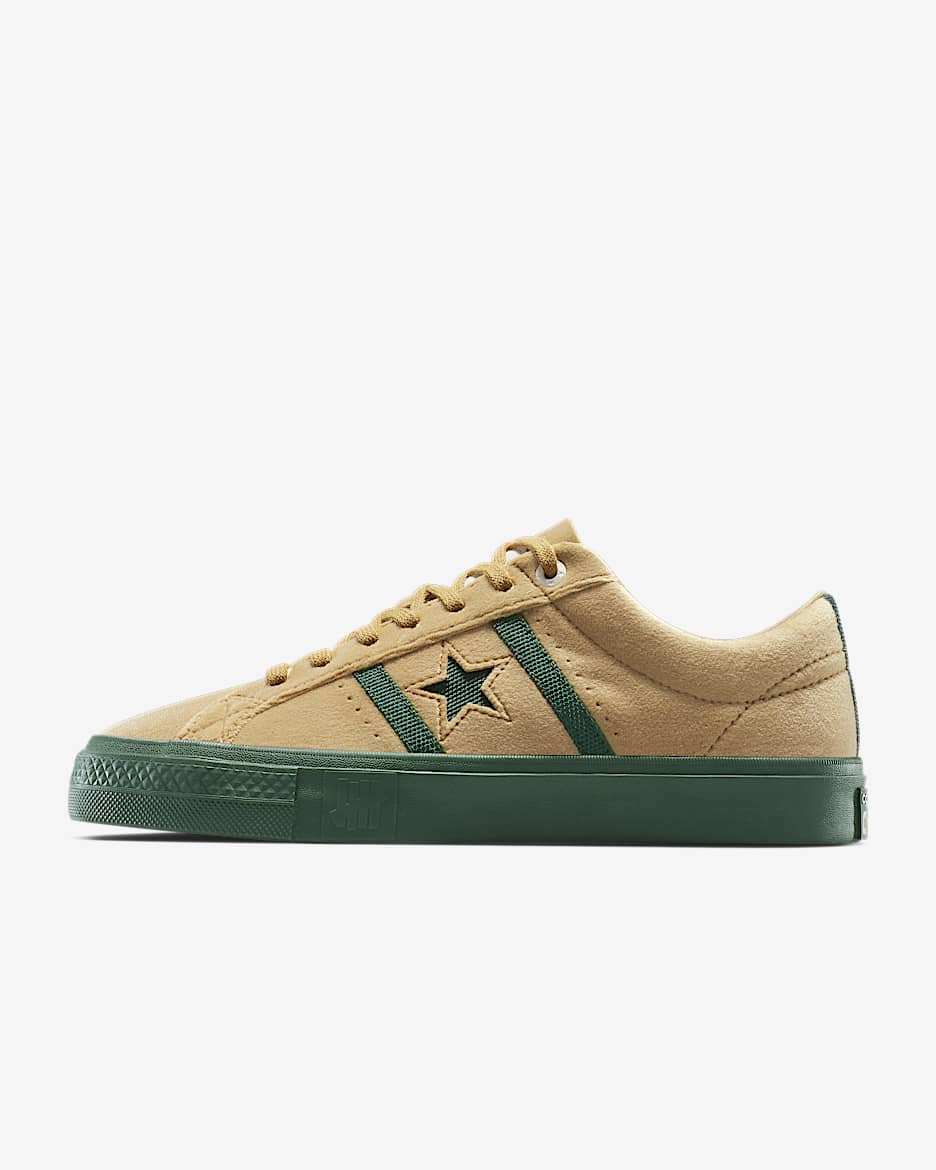 One Star Academy Pro Converse x UNDEFEATED - Marrón