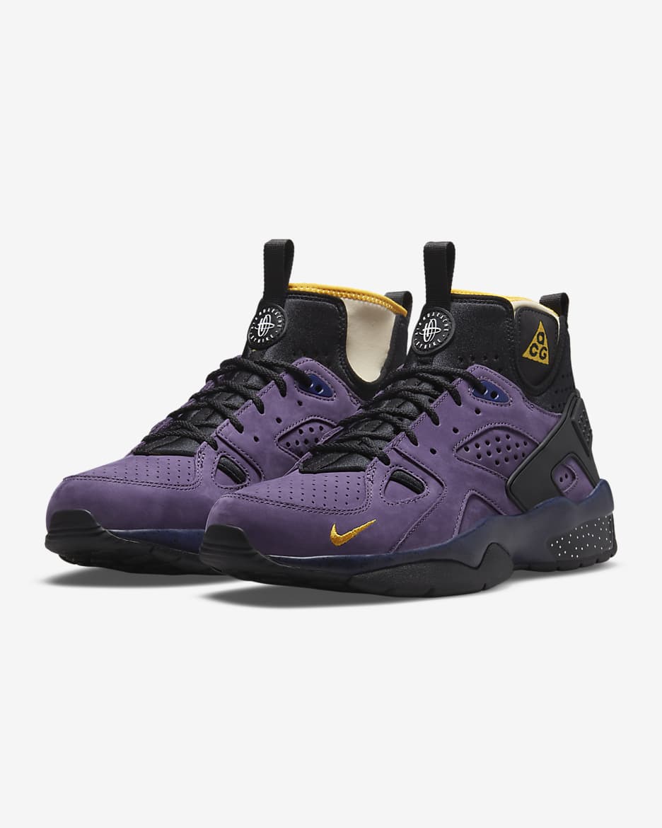 Nike ACG Air Mowabb Shoes - Gravity Purple/Blue Void/Black/University Gold