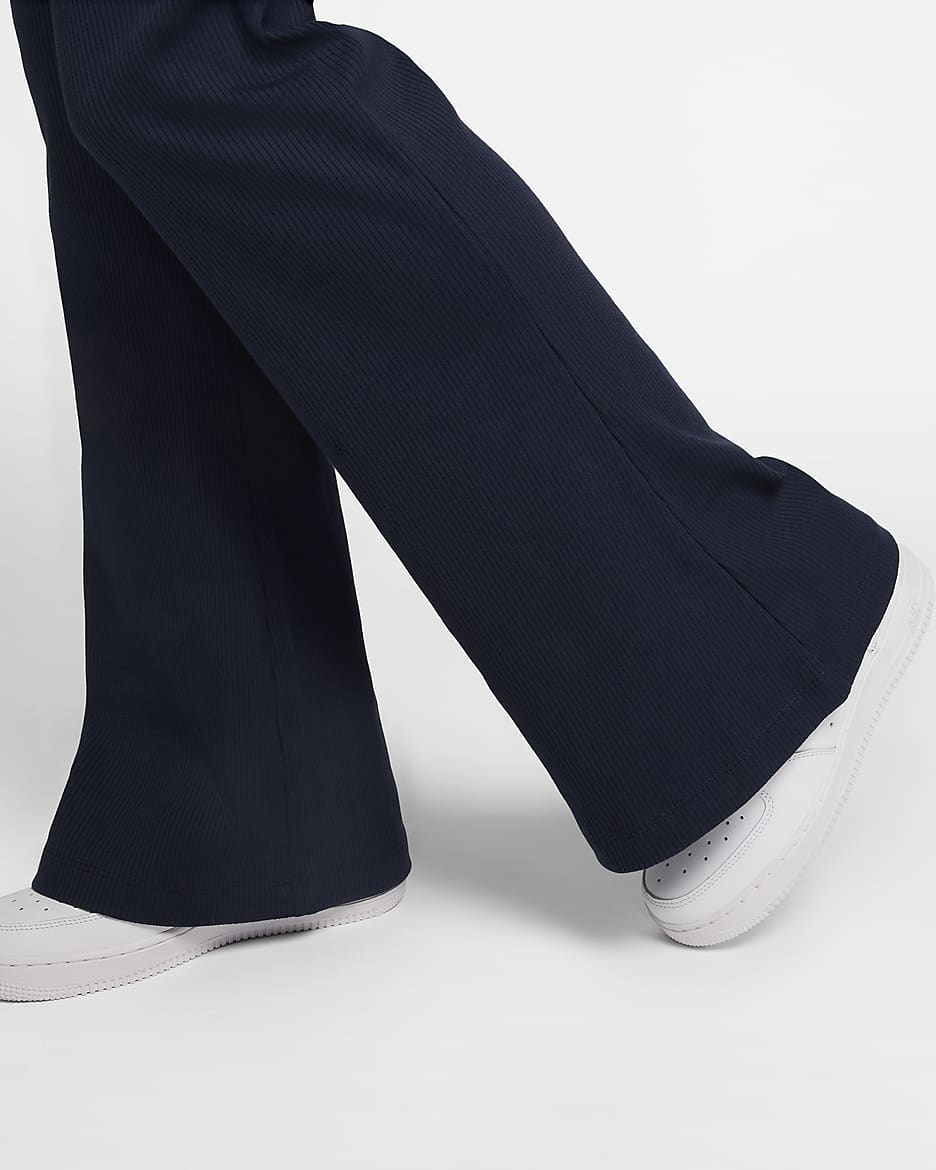 Nike Sportswear Damenhose aus Rippmaterial mit hohem Bund und ausgestelltem Bein - Obsidian